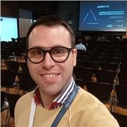Ingeniero aeronáutico con amplios conocimientos en ciencia y matemáticas